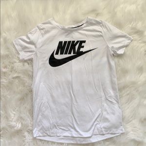Short sleeve nike top